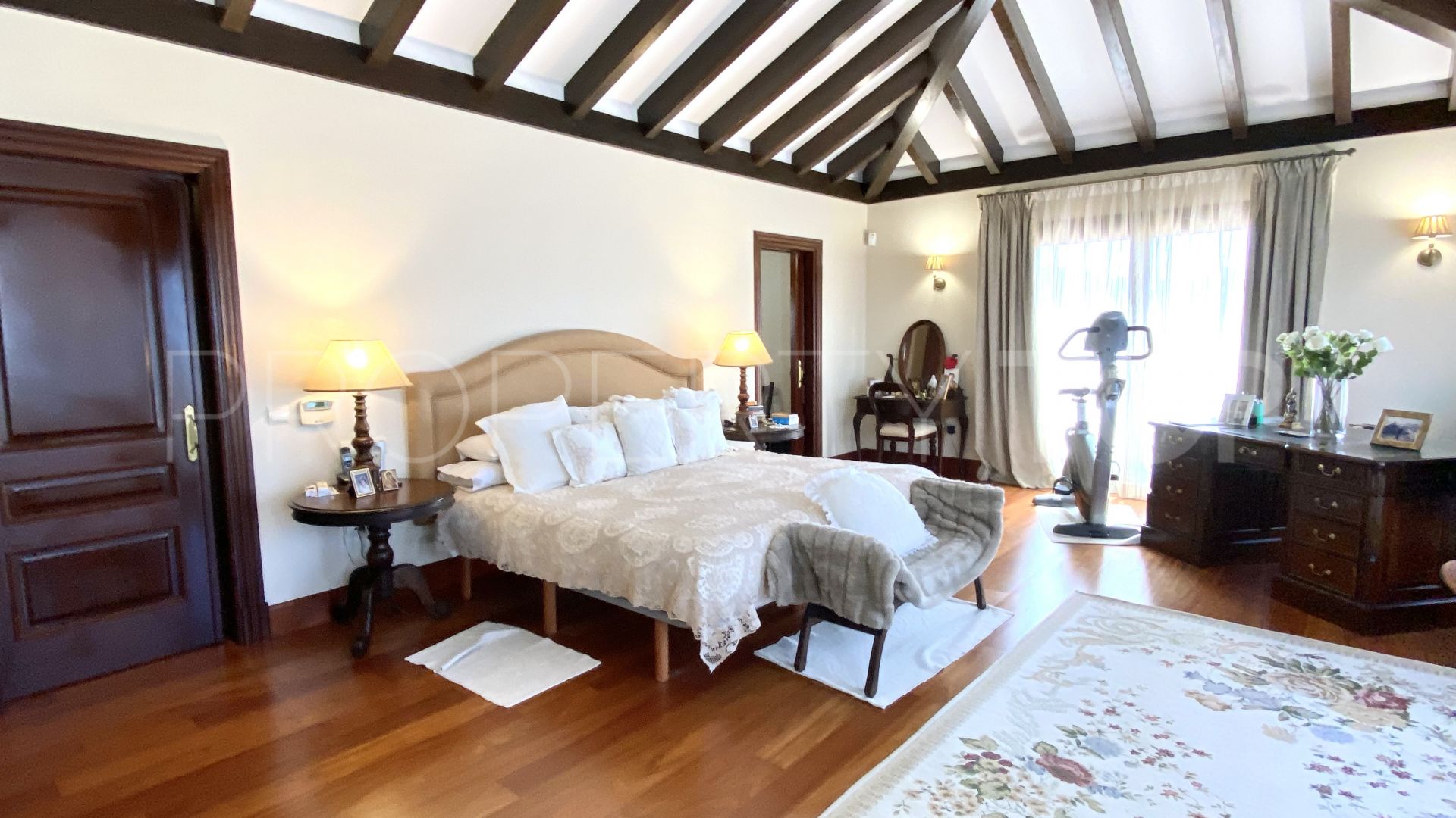 Villa en venta con 5 dormitorios en Marbella Club Golf Resort