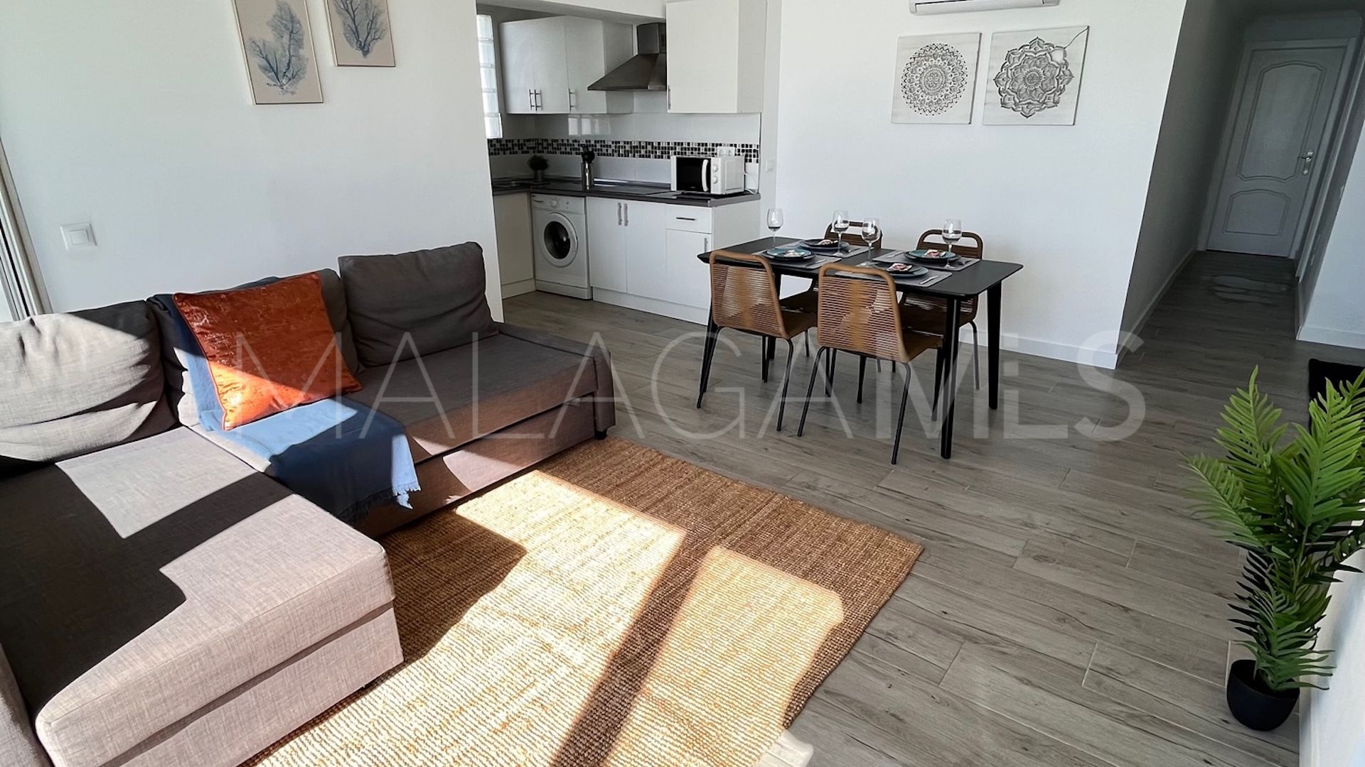 Erdgeschosswohnung for sale in Torrequebrada