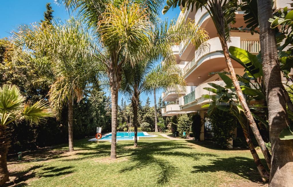 Wohnung for sale in Marbella - Puerto Banus