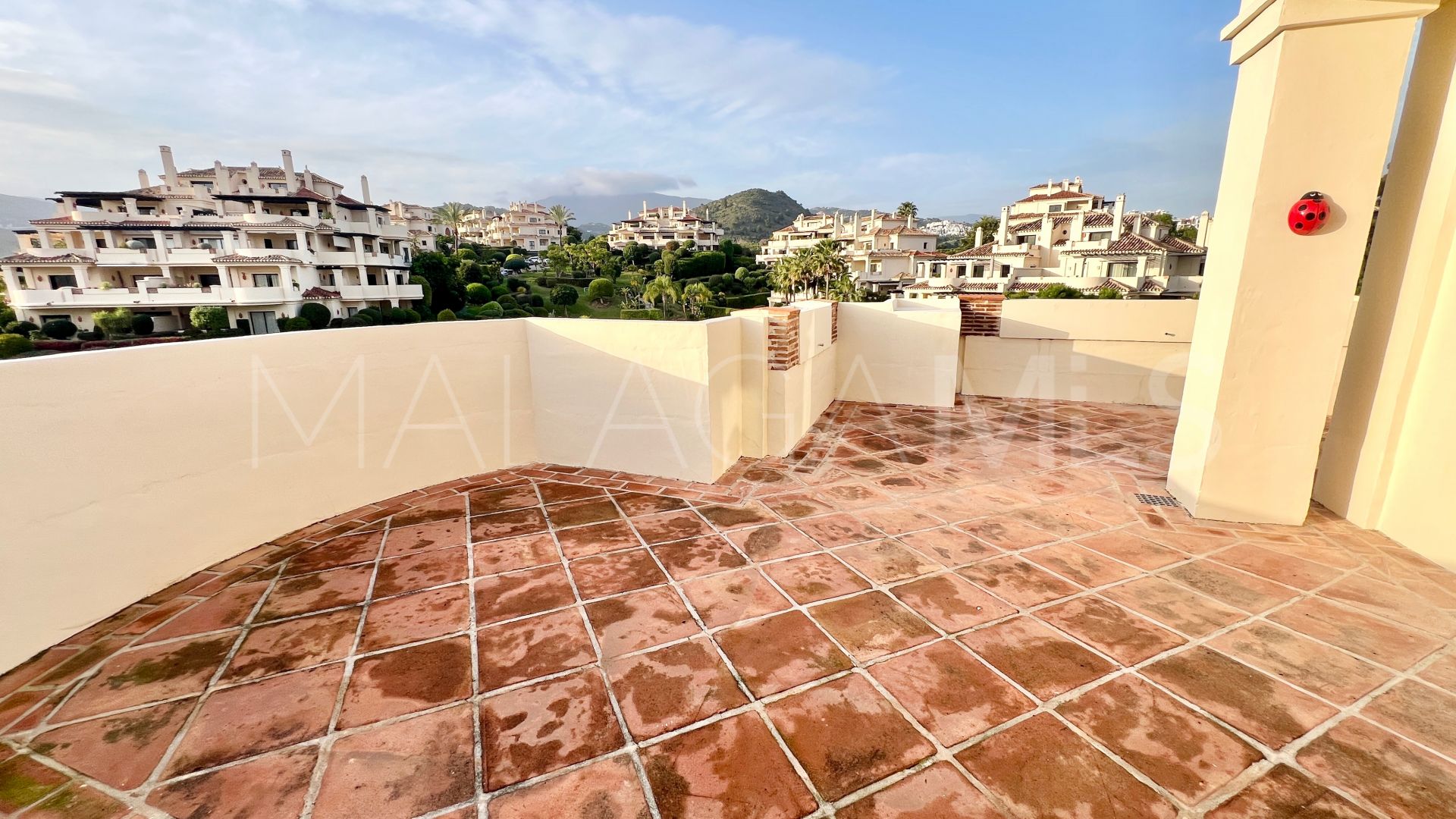 Zweistöckiges penthouse for sale in Los Capanes del Golf