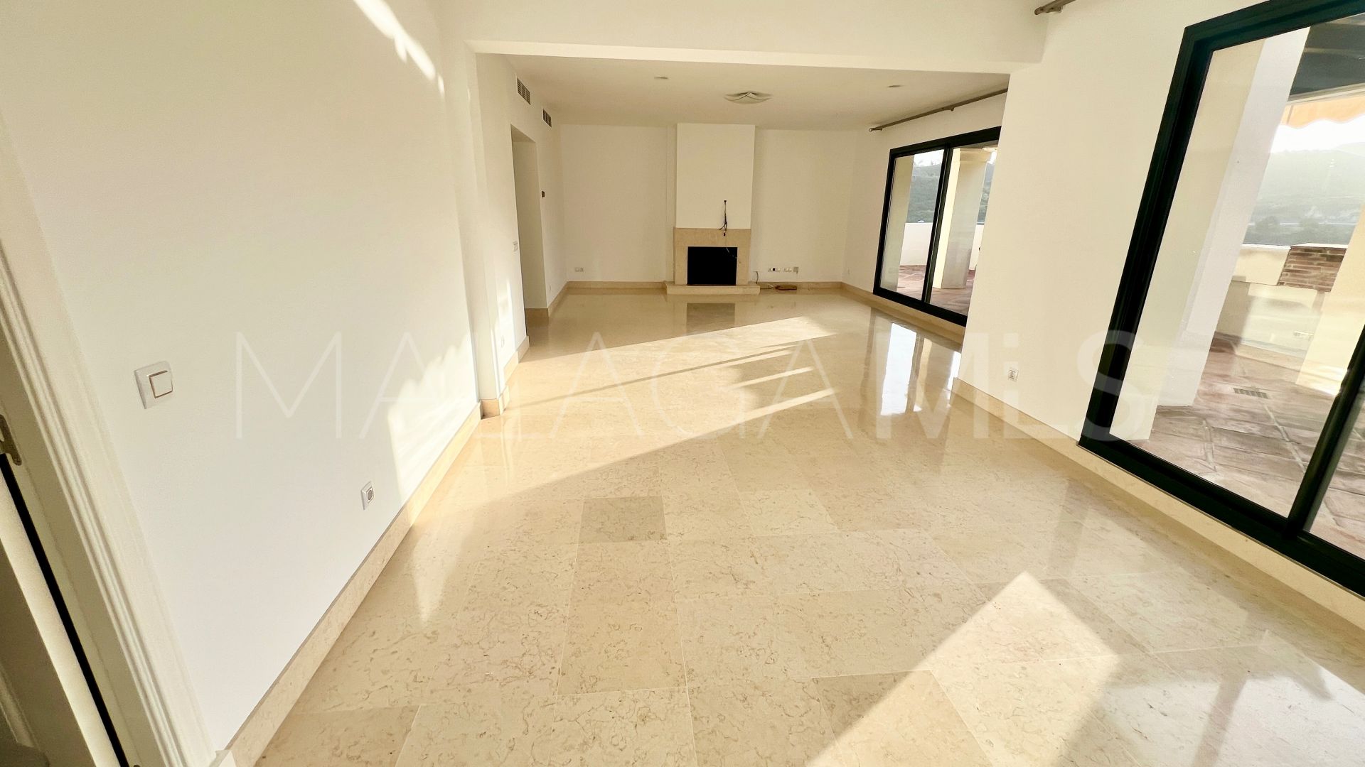Zweistöckiges penthouse for sale in Los Capanes del Golf