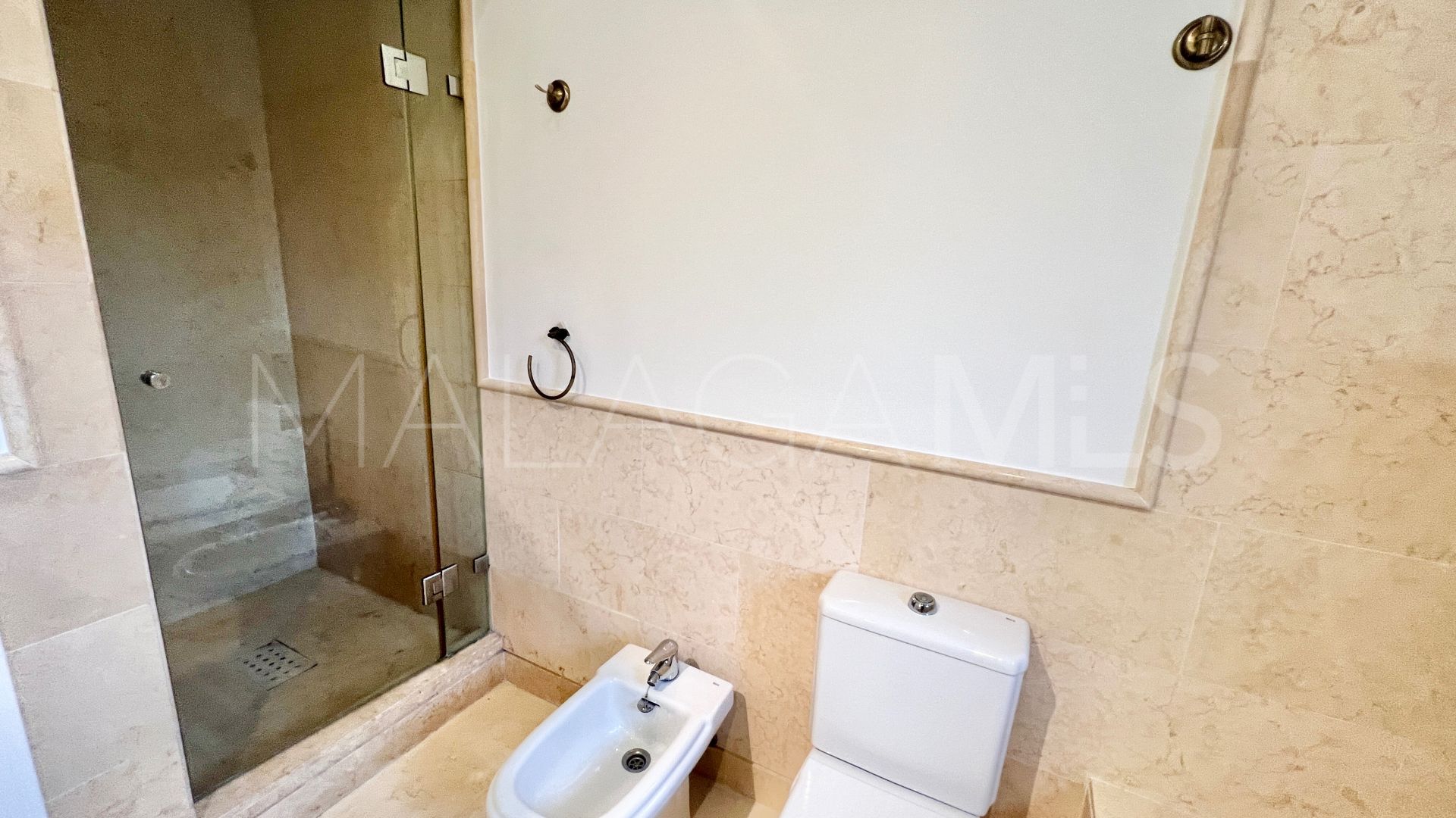 Zweistöckiges penthouse for sale in Los Capanes del Golf