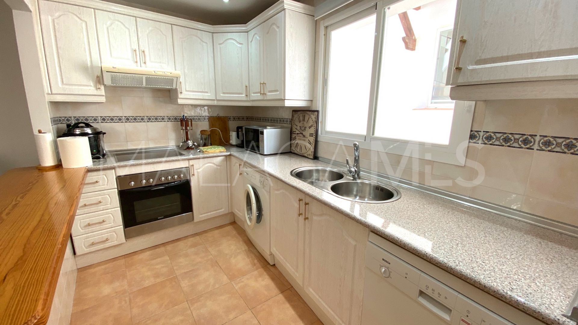 Appartement for sale in Los Pinos de Aloha