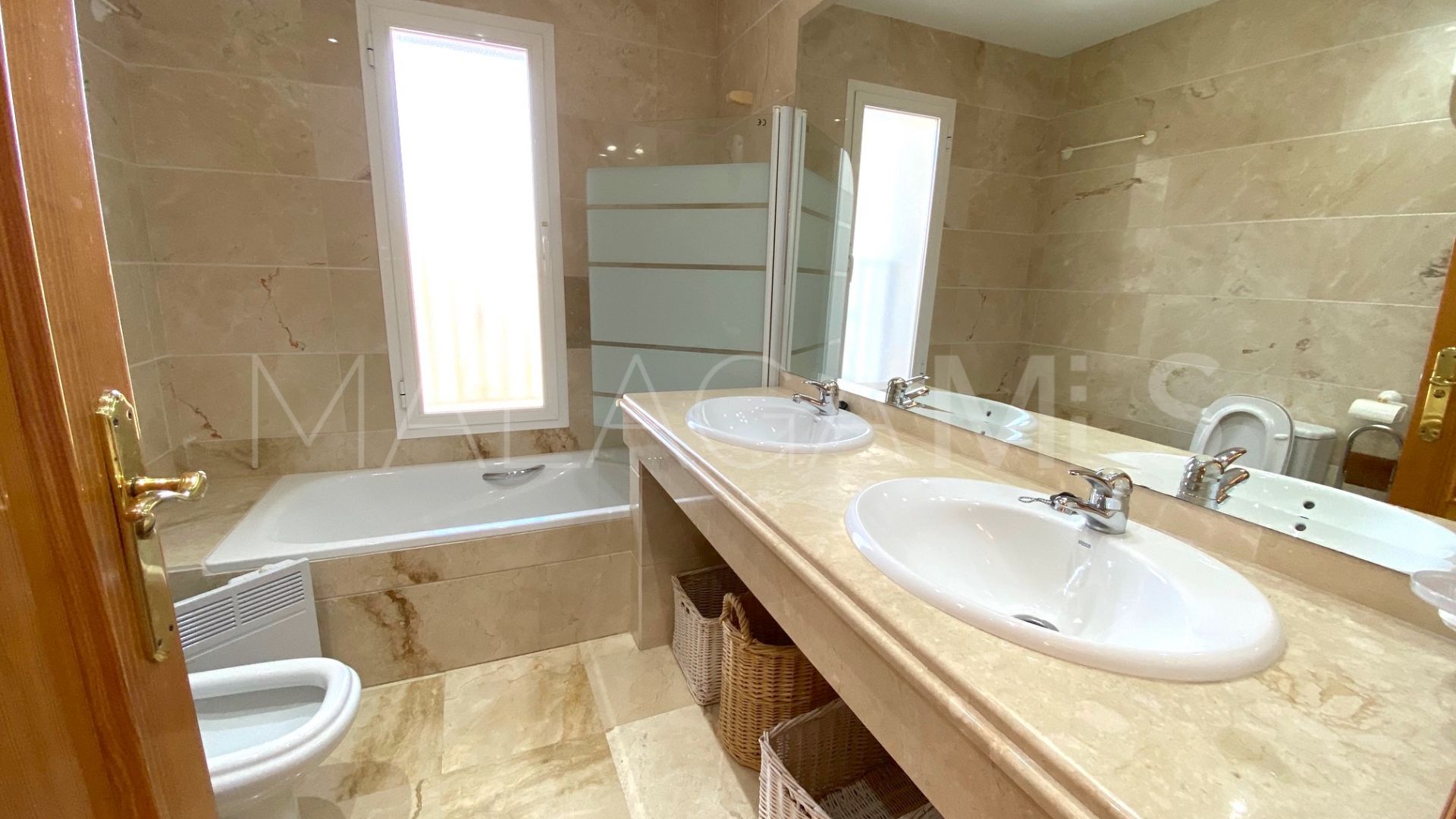 Appartement for sale in Los Pinos de Aloha