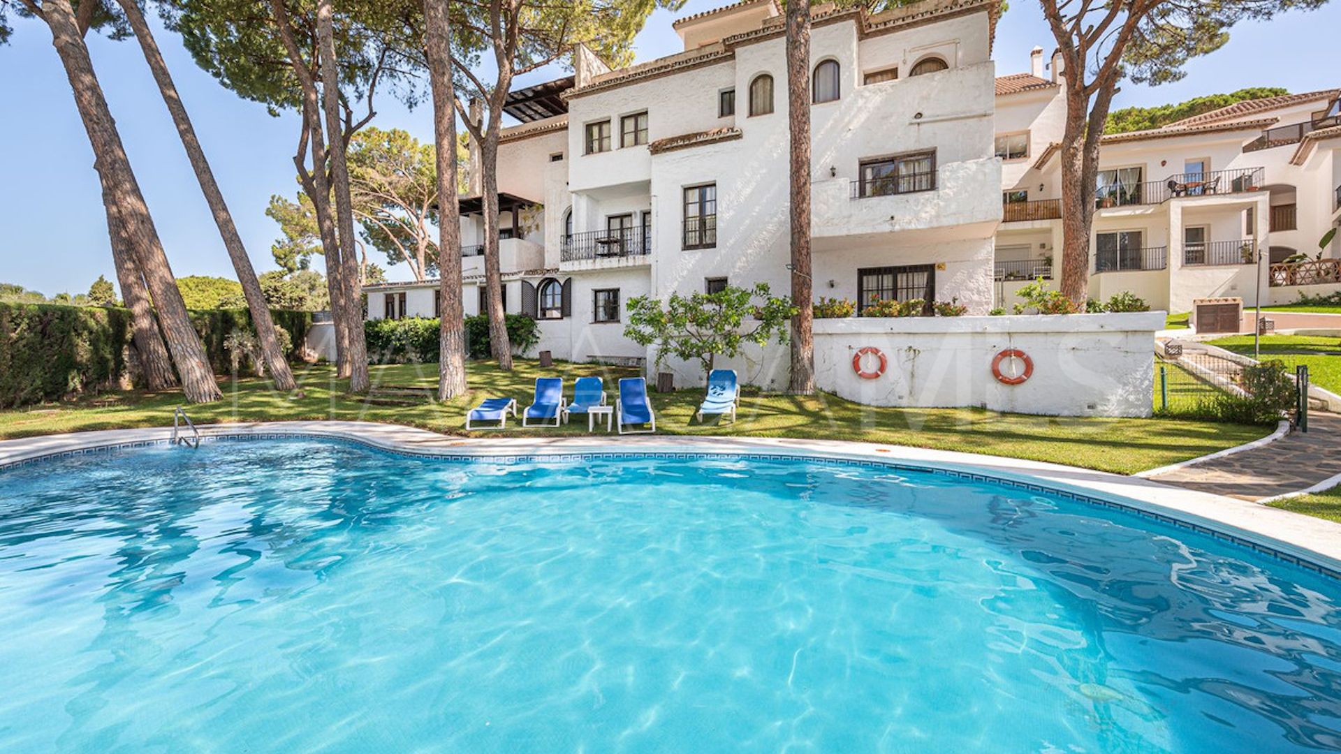 Appartement for sale in Los Pinos de Aloha