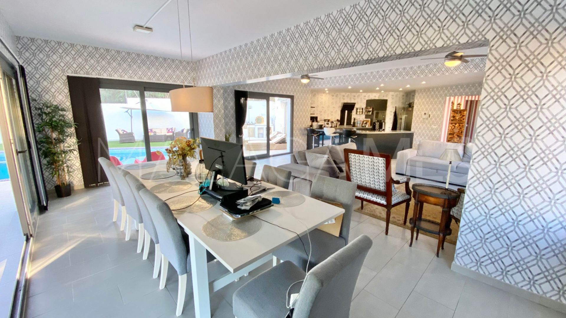 Villa for sale in El Faro