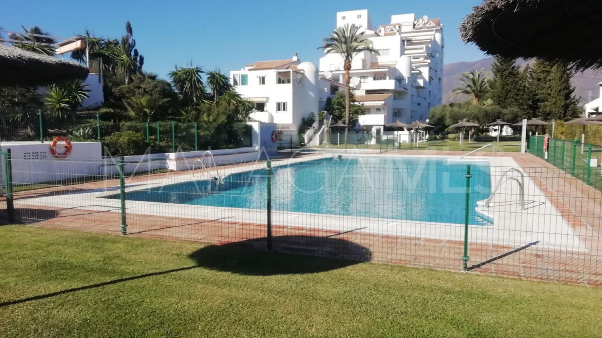 For sale Estepona apartment with 2 bedrooms