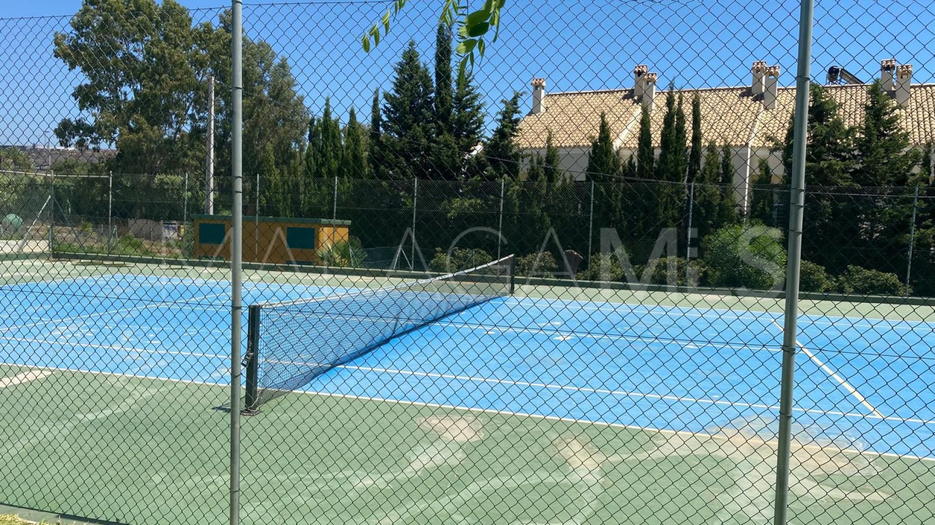 For sale Estepona apartment with 2 bedrooms