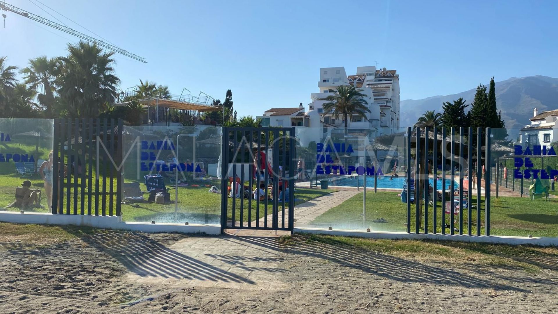 For sale Estepona apartment with 2 bedrooms