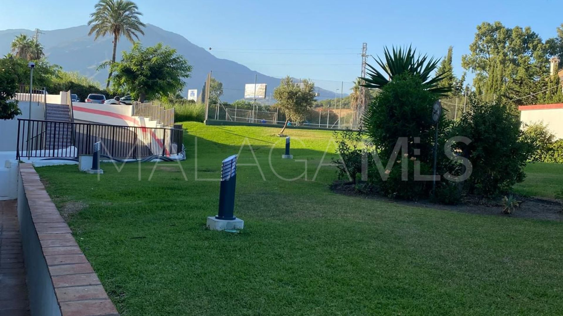 For sale Estepona apartment with 2 bedrooms