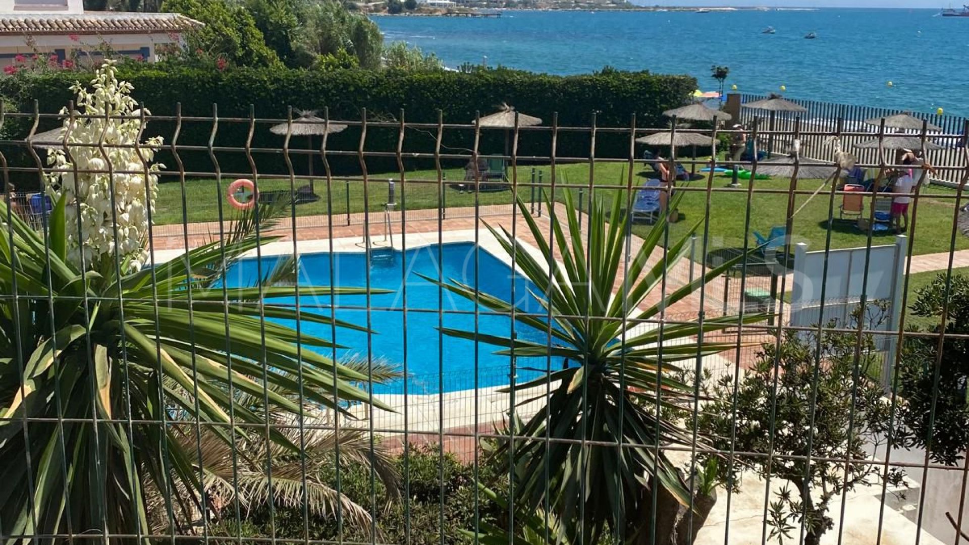 For sale Estepona apartment with 2 bedrooms