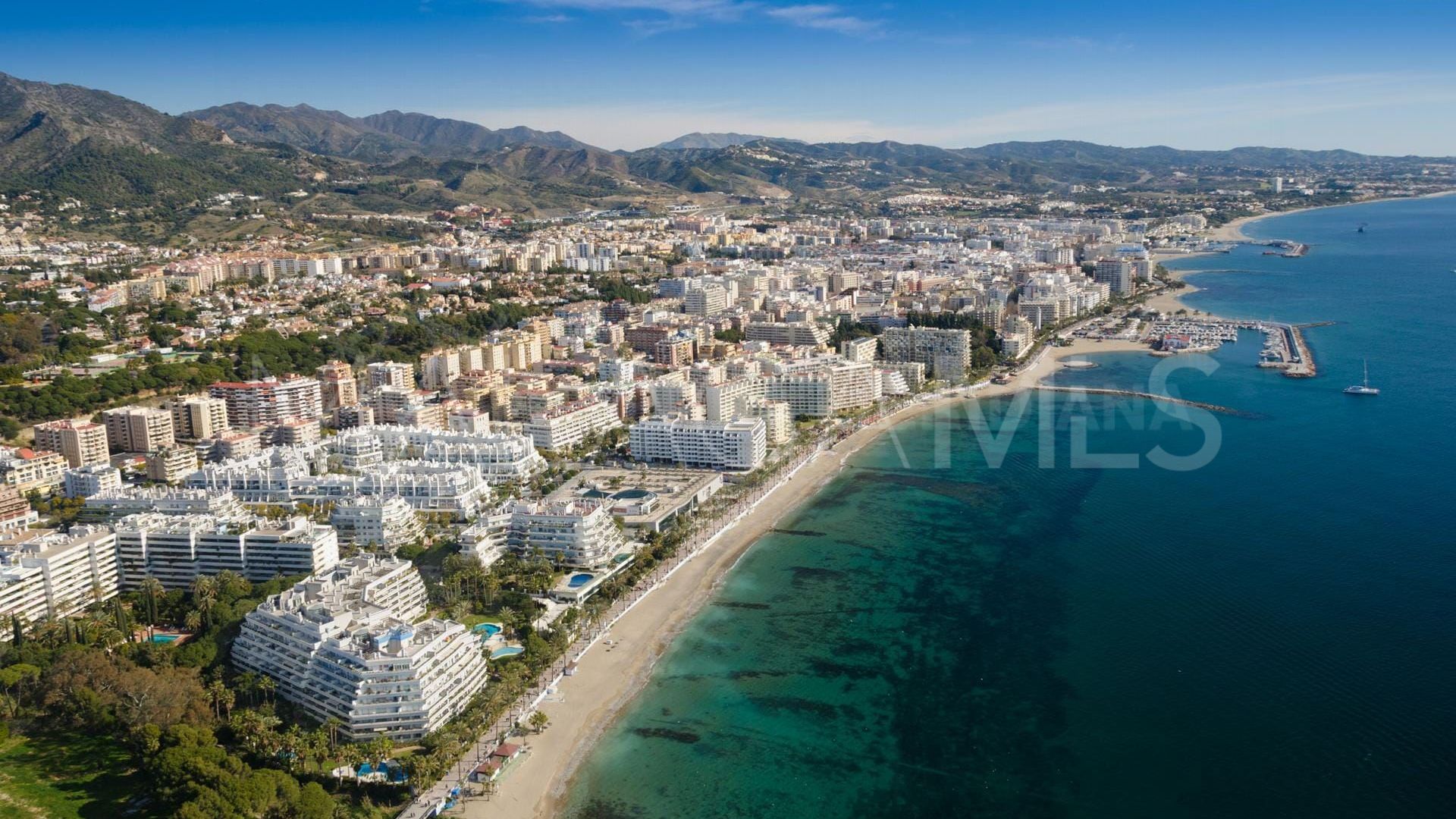 Hôtel for sale in Marbella City