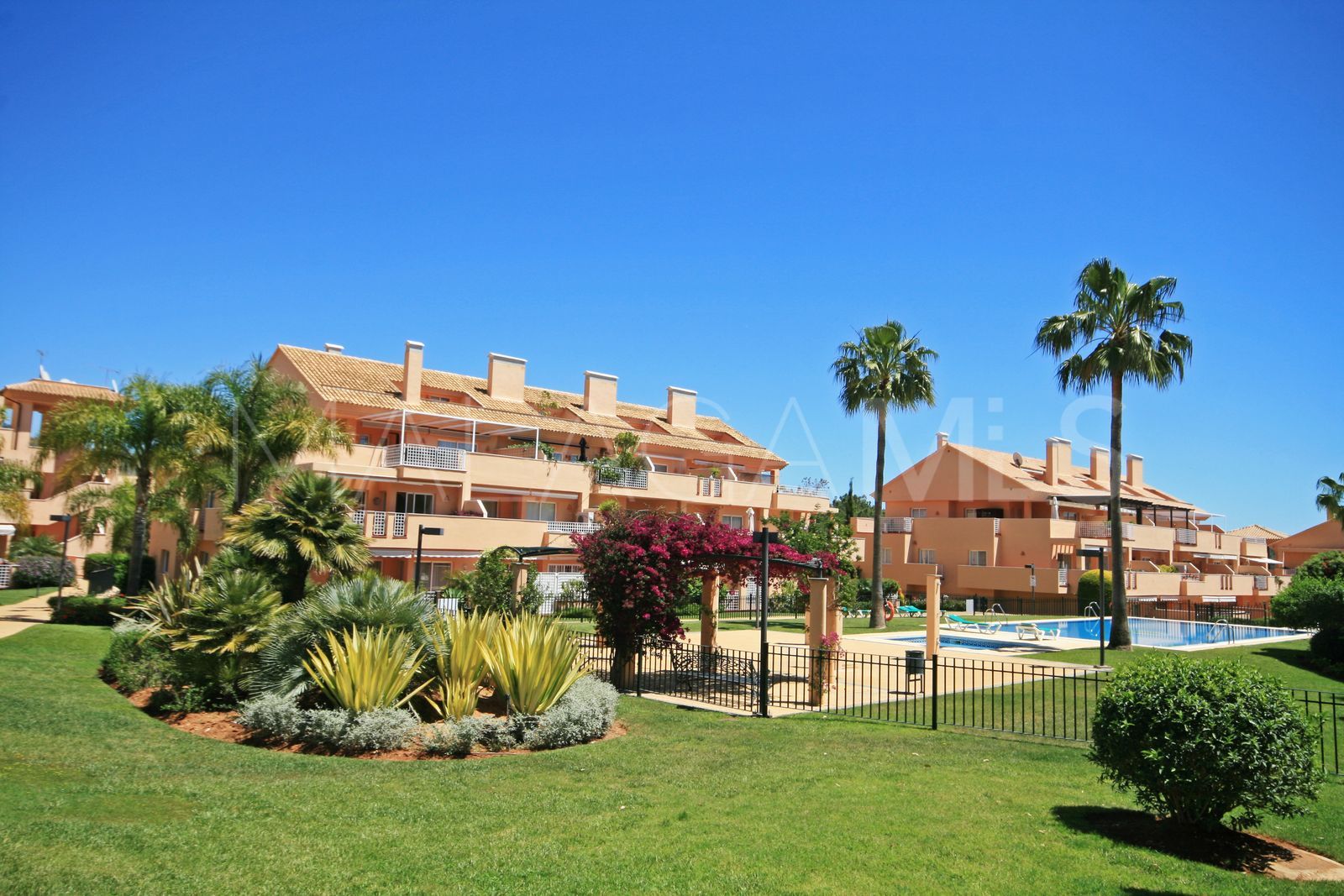 Erdgeschosswohnung for sale in Elviria