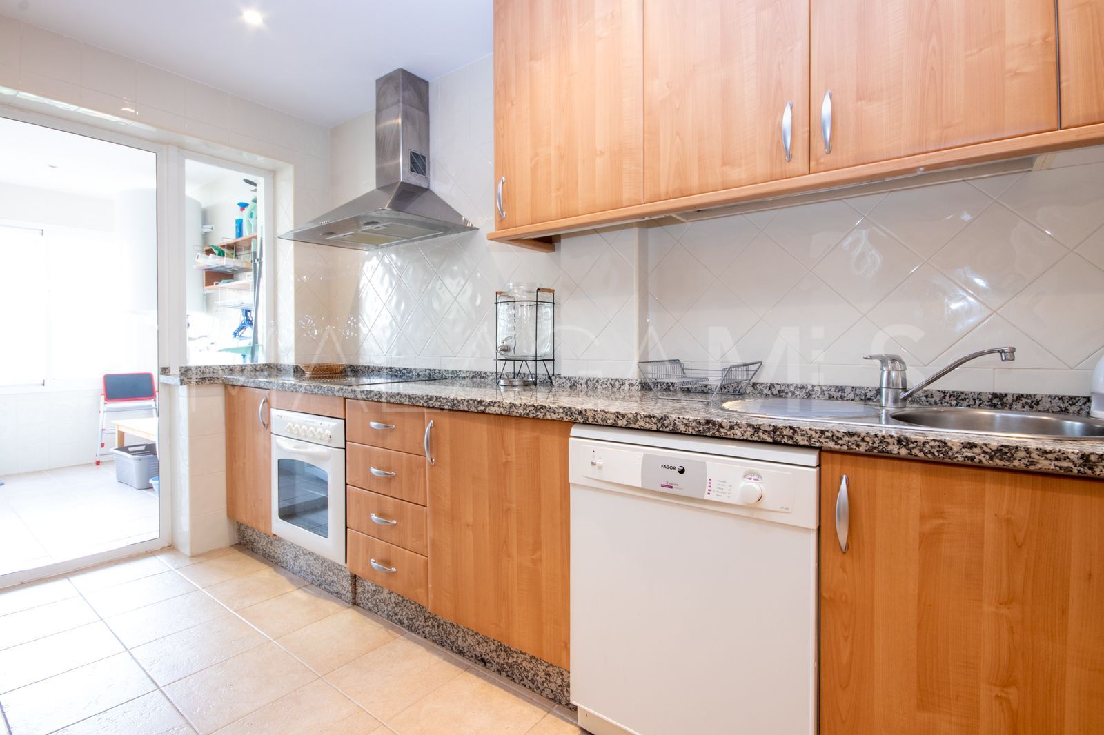 Erdgeschosswohnung for sale in Elviria
