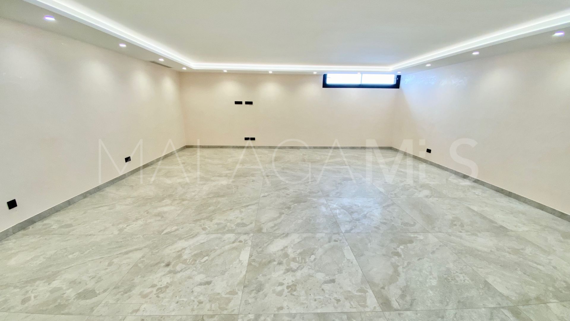 Villa for sale in Mijas