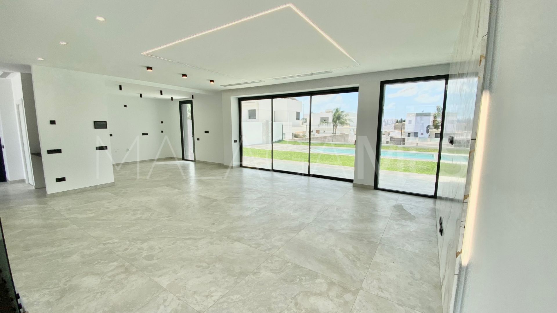 Villa for sale in Mijas