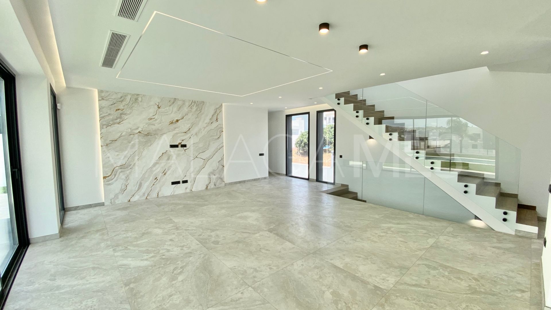 Villa for sale in Mijas