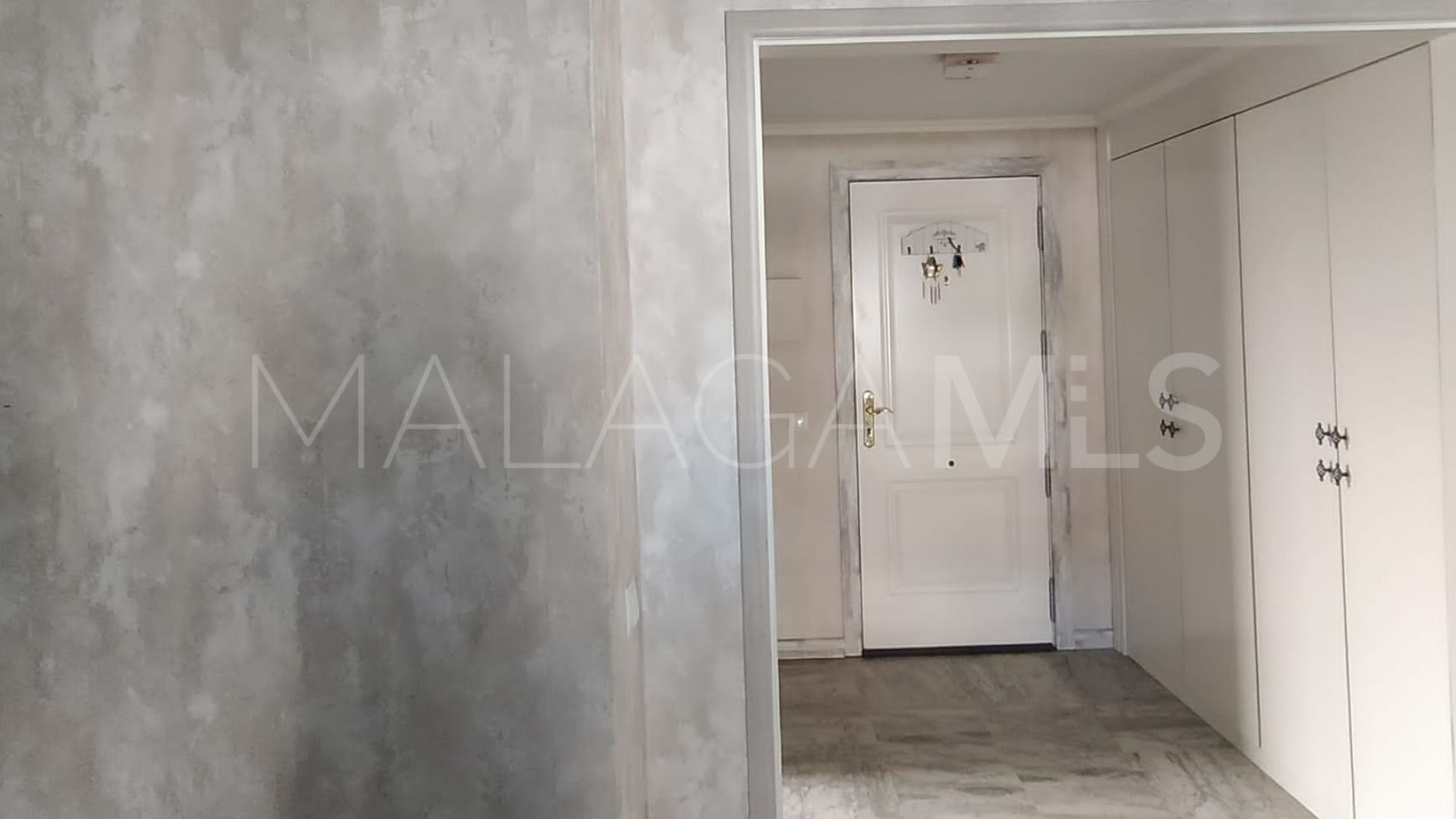Penthouse with 2 bedrooms for sale in Nueva Andalucia