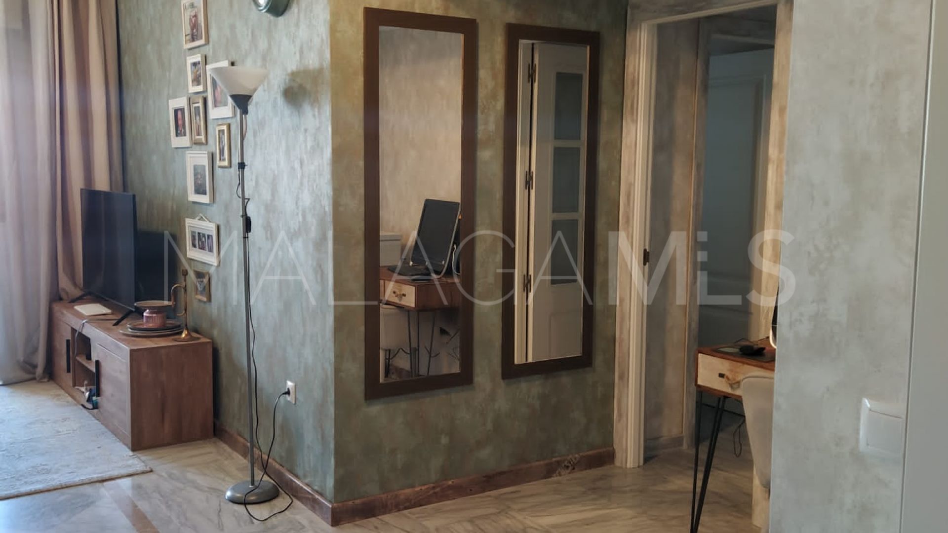Penthouse with 2 bedrooms for sale in Nueva Andalucia