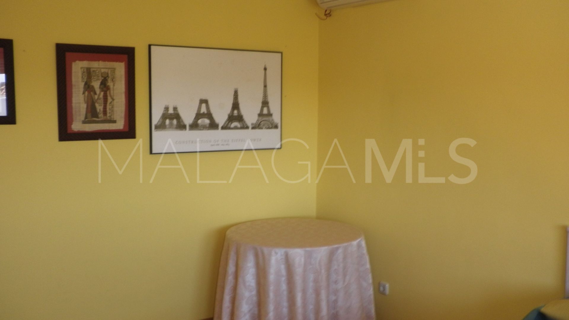 Radhus for sale in Estepona