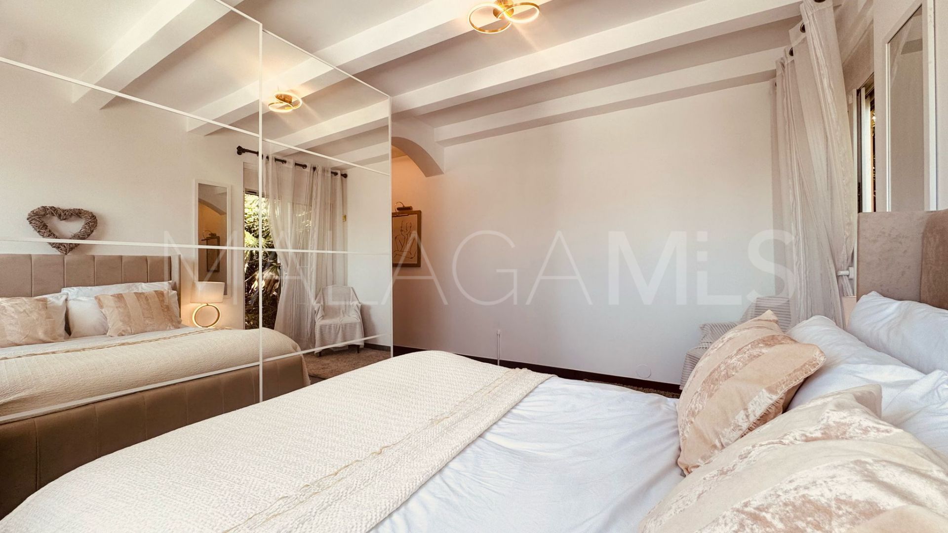 Casa with 4 bedrooms a la venta in Castillo de la Duquesa