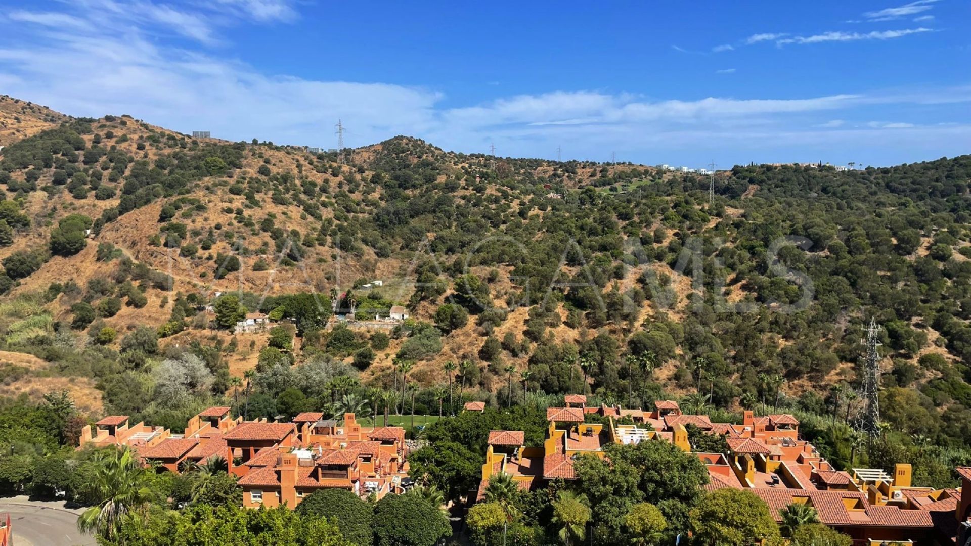 Zweistöckiges penthouse for sale in La Reserva de Marbella