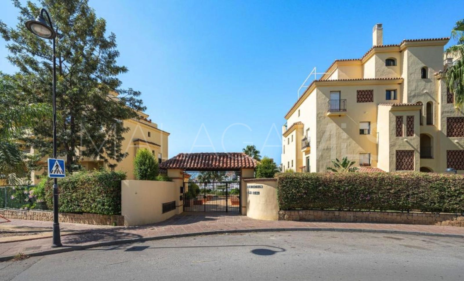 Apartamento planta baja with 2 bedrooms for sale in La Resina Golf