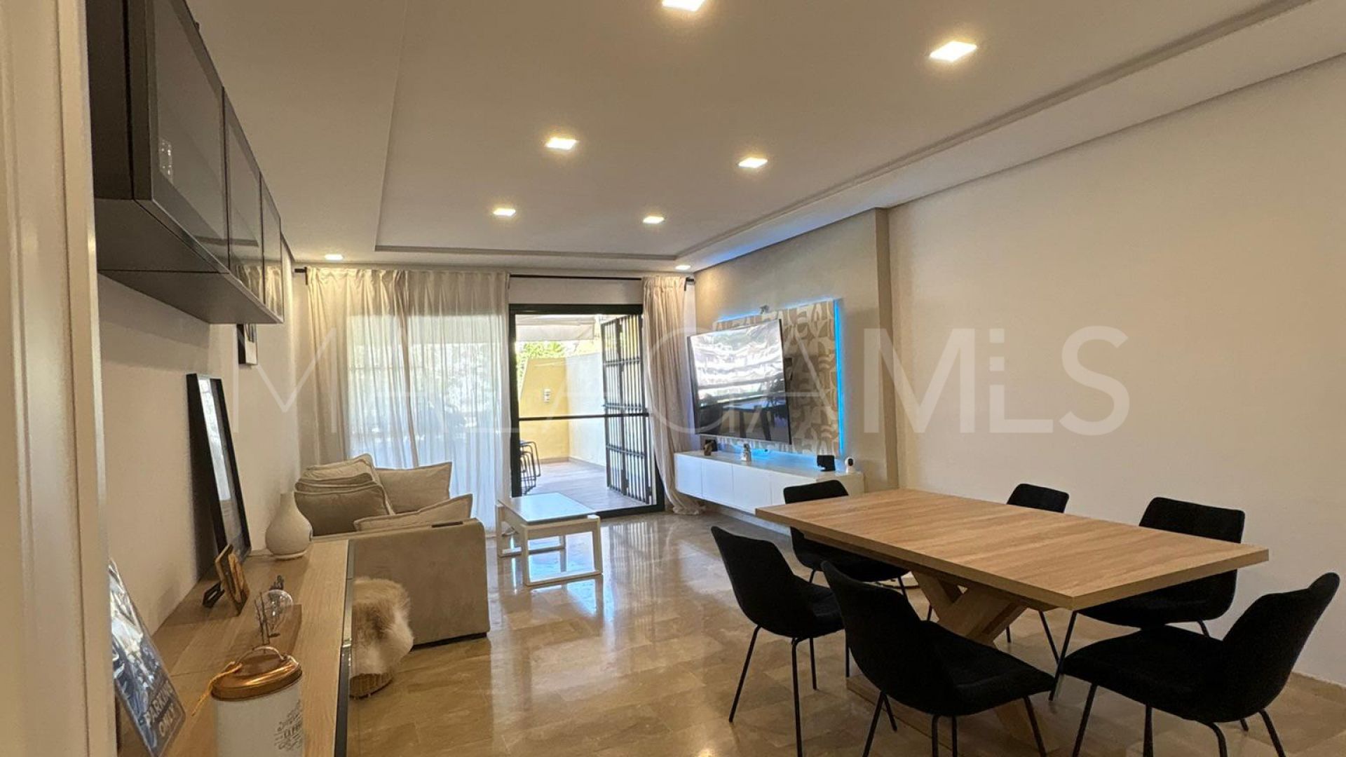 Apartamento planta baja with 2 bedrooms for sale in La Resina Golf