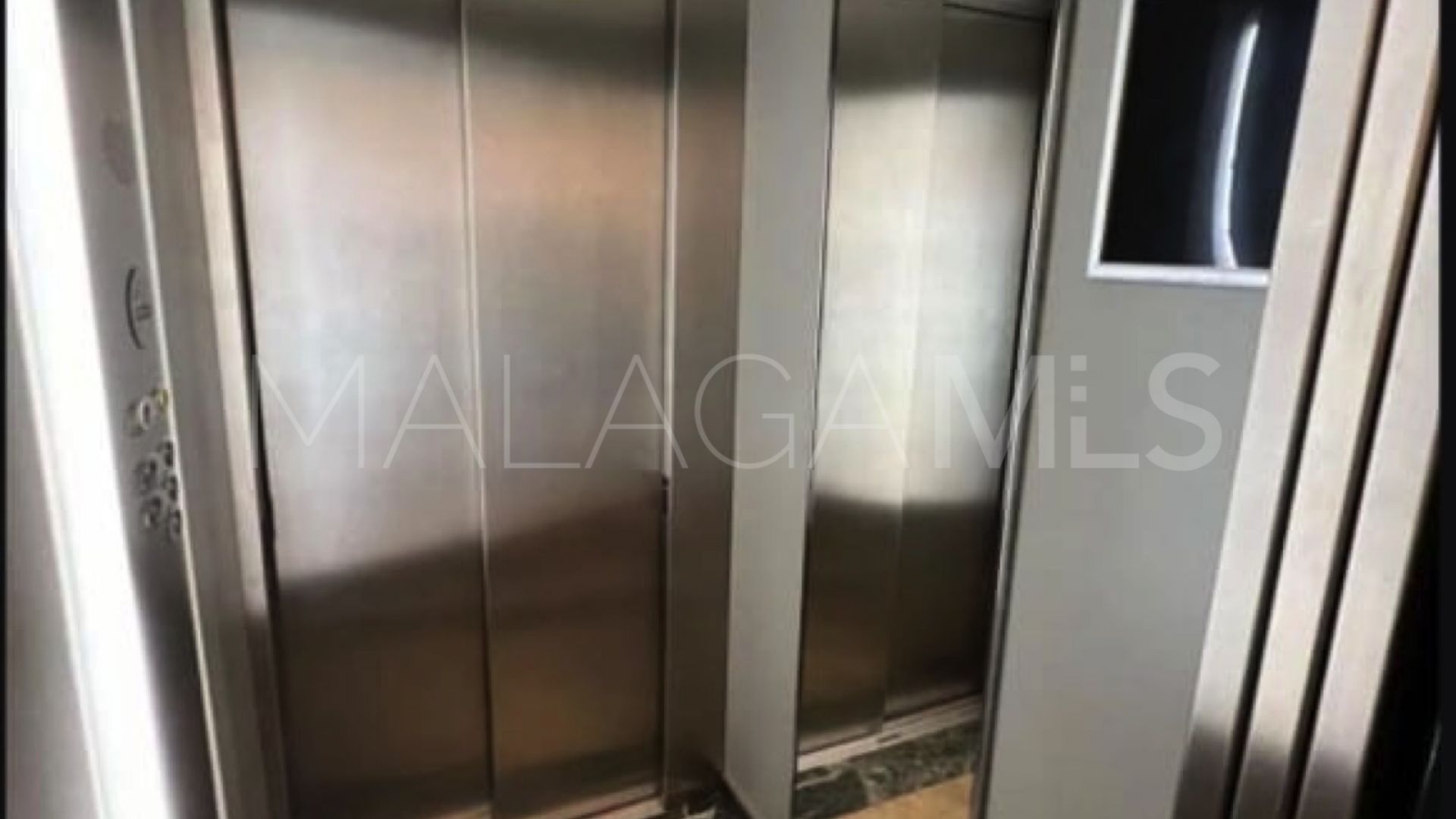 For sale ground floor apartment in Nueva Andalucia