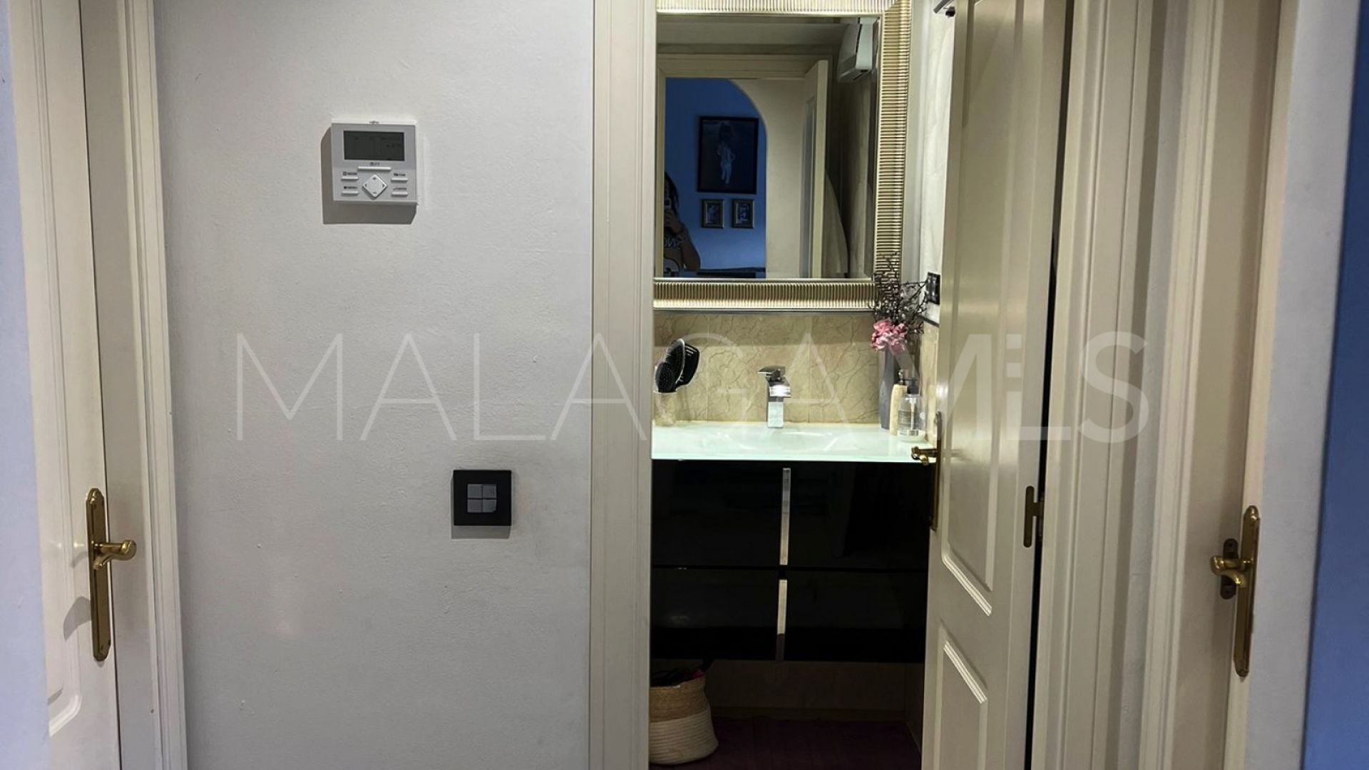 For sale ground floor apartment in Nueva Andalucia