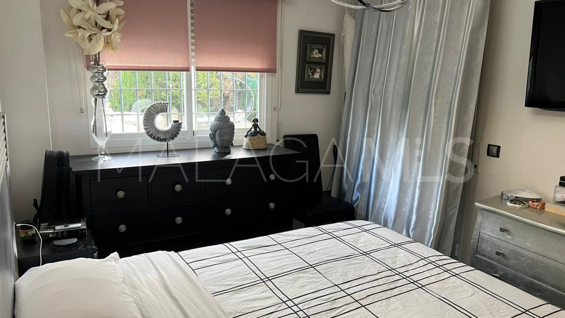 For sale ground floor apartment in Nueva Andalucia