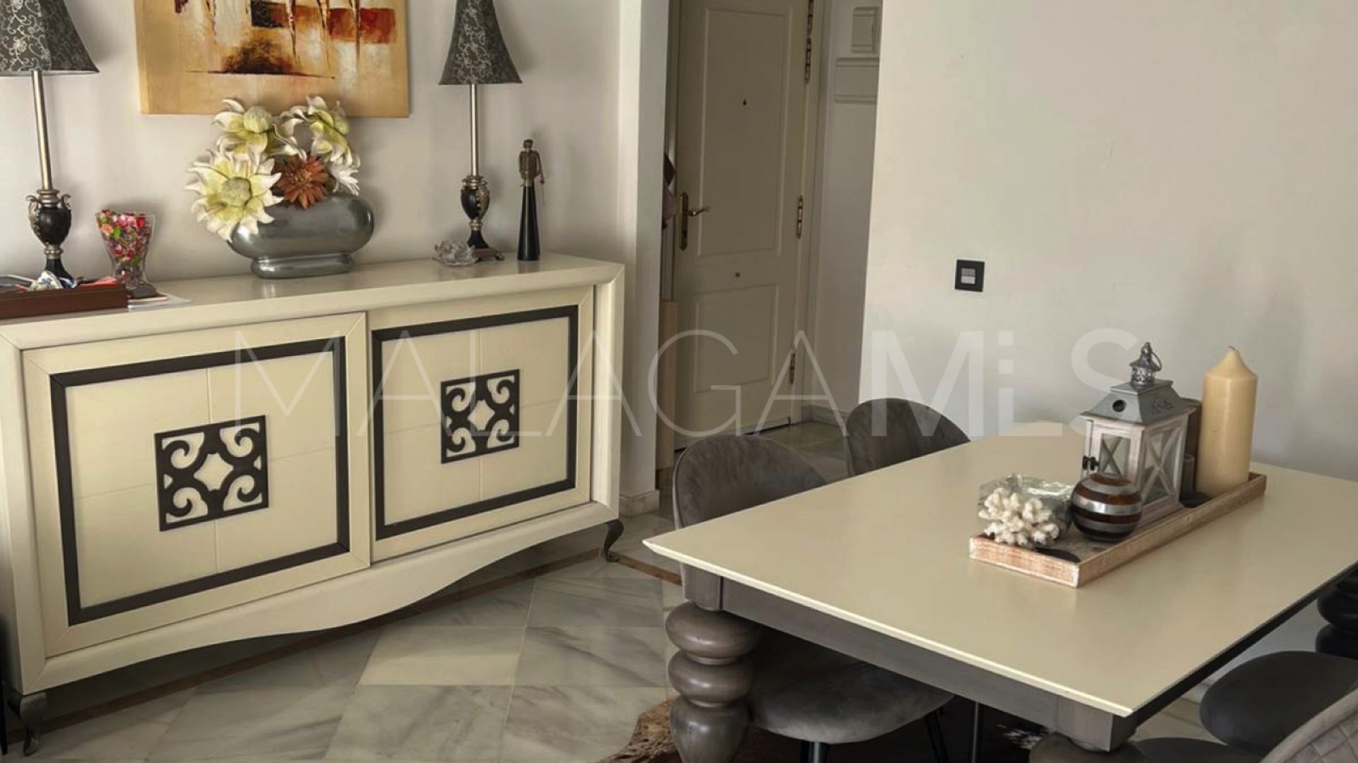 For sale ground floor apartment in Nueva Andalucia