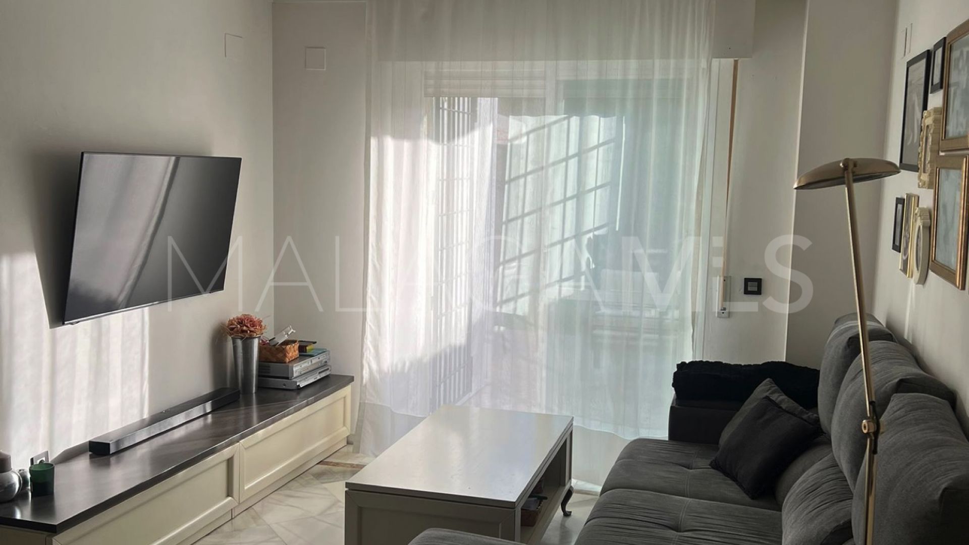 For sale ground floor apartment in Nueva Andalucia