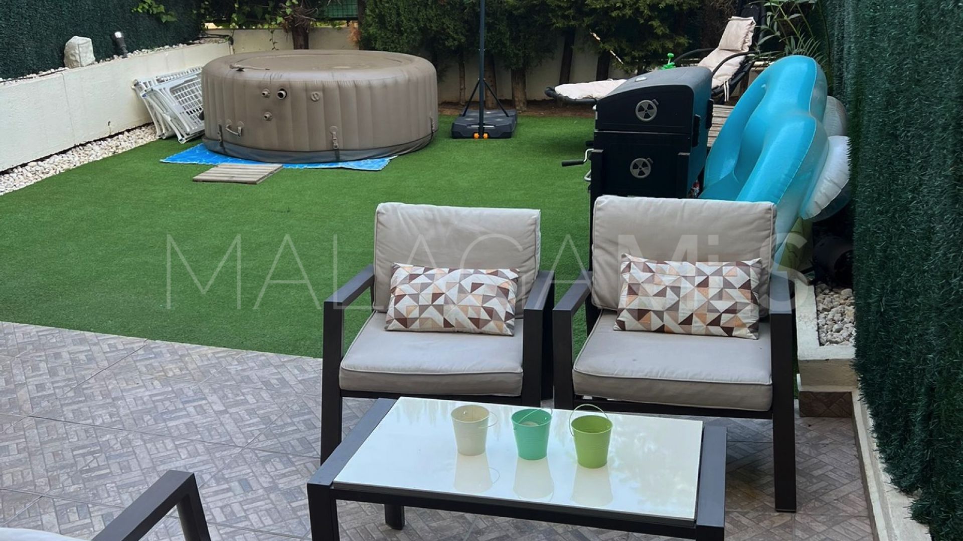 For sale ground floor apartment in Nueva Andalucia