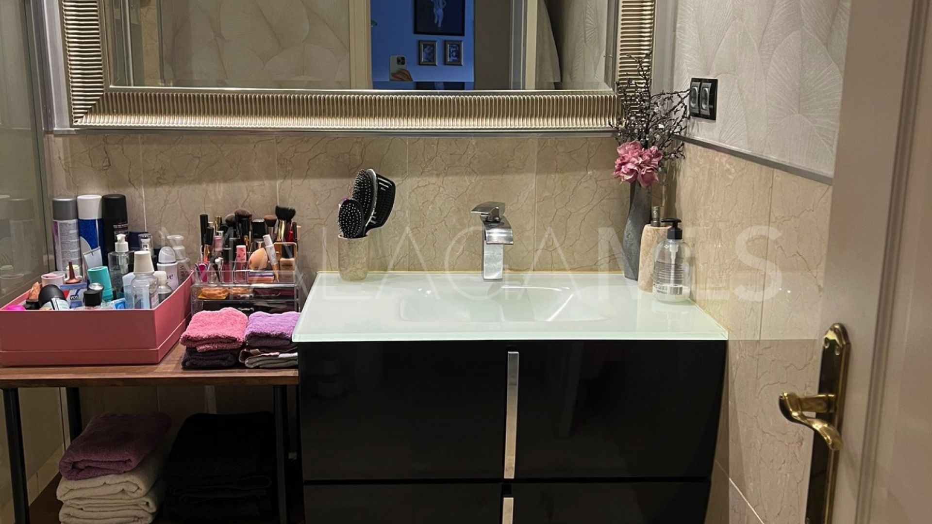 For sale ground floor apartment in Nueva Andalucia