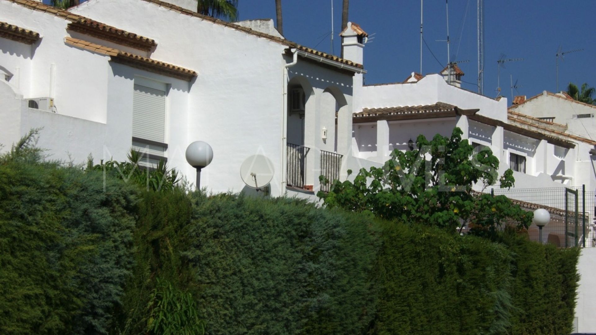 For sale 3 bedrooms town house in Bel Air