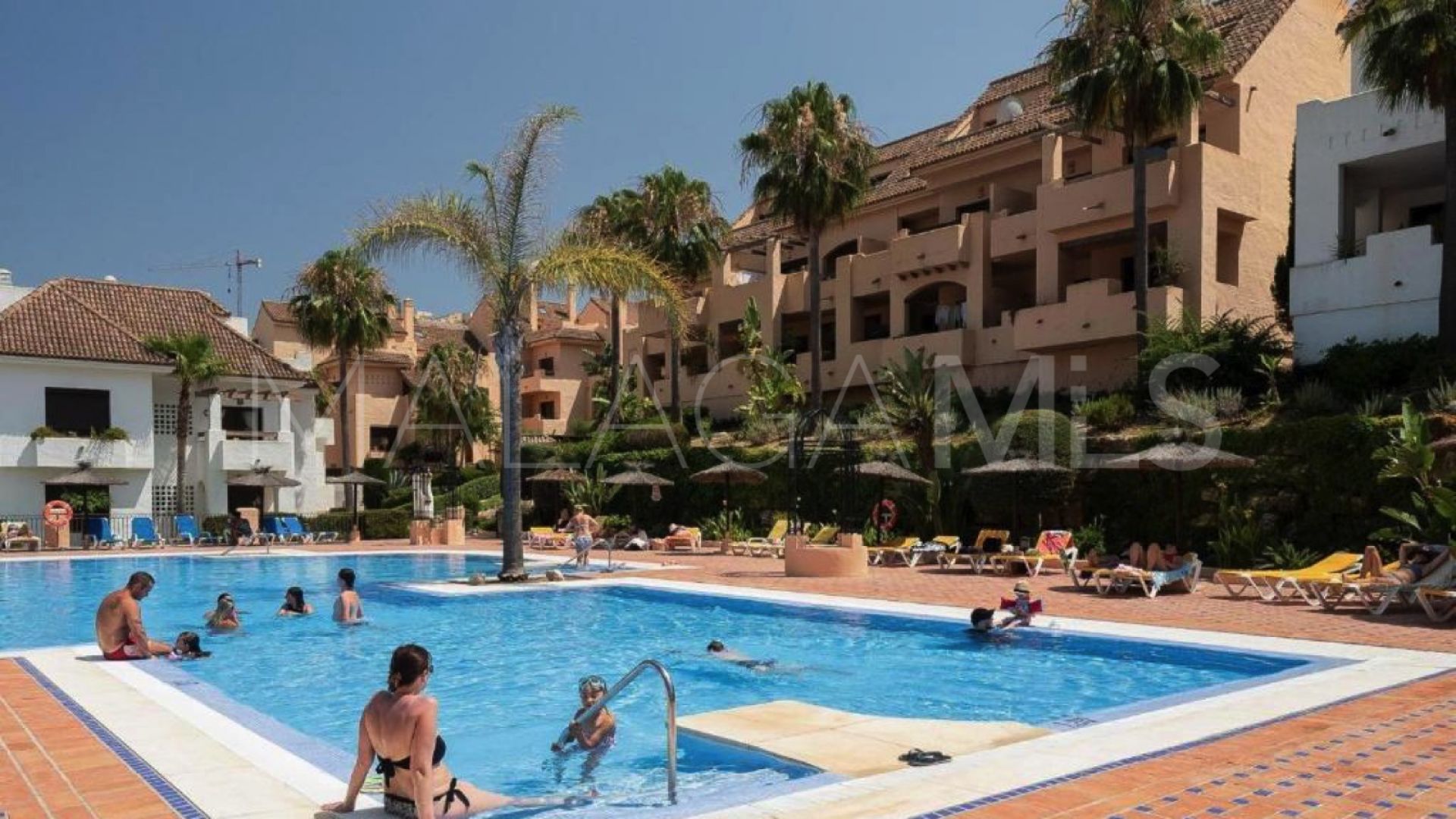 Takvåning for sale in Duquesa Village