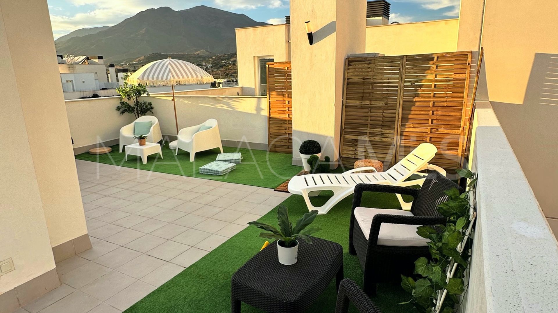 Atico duplex a la venta in Estepona Centro with 3 bedrooms