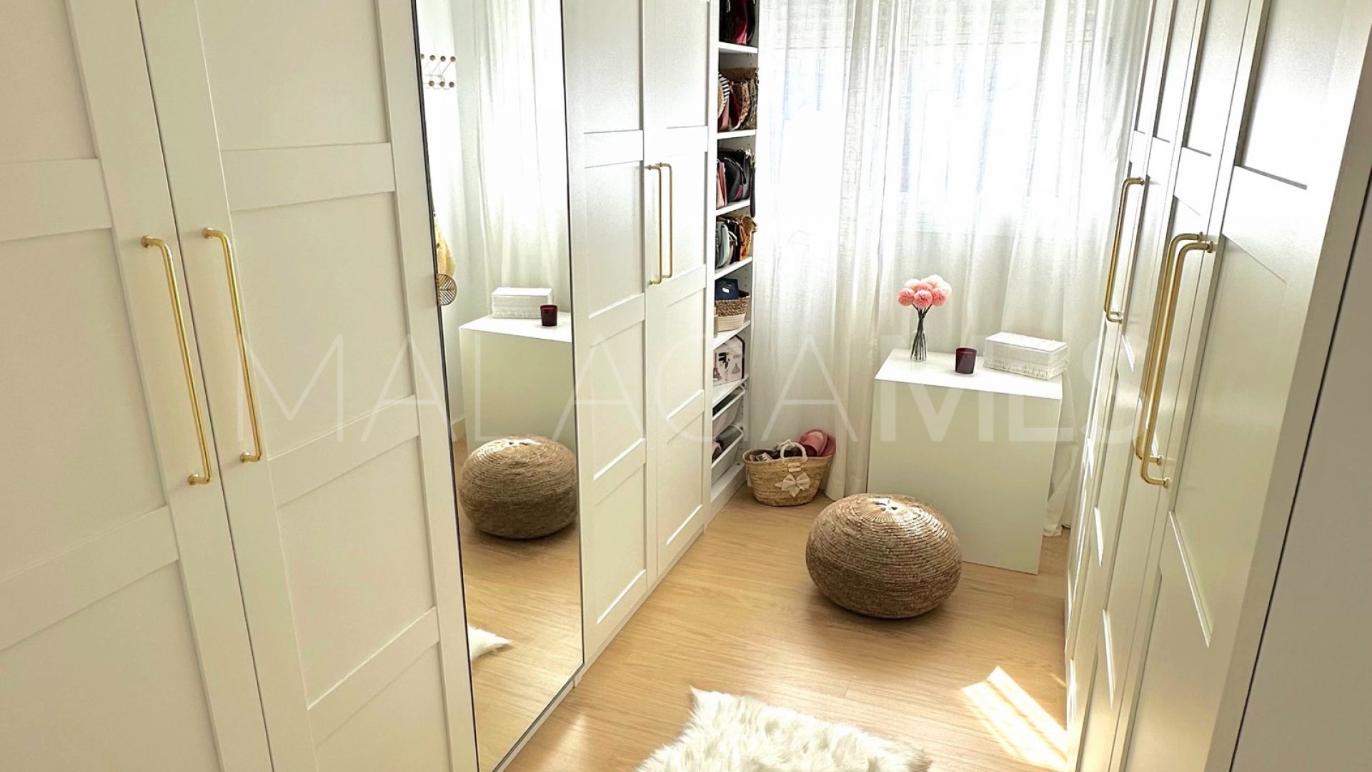 Atico duplex a la venta in Estepona Centro with 3 bedrooms