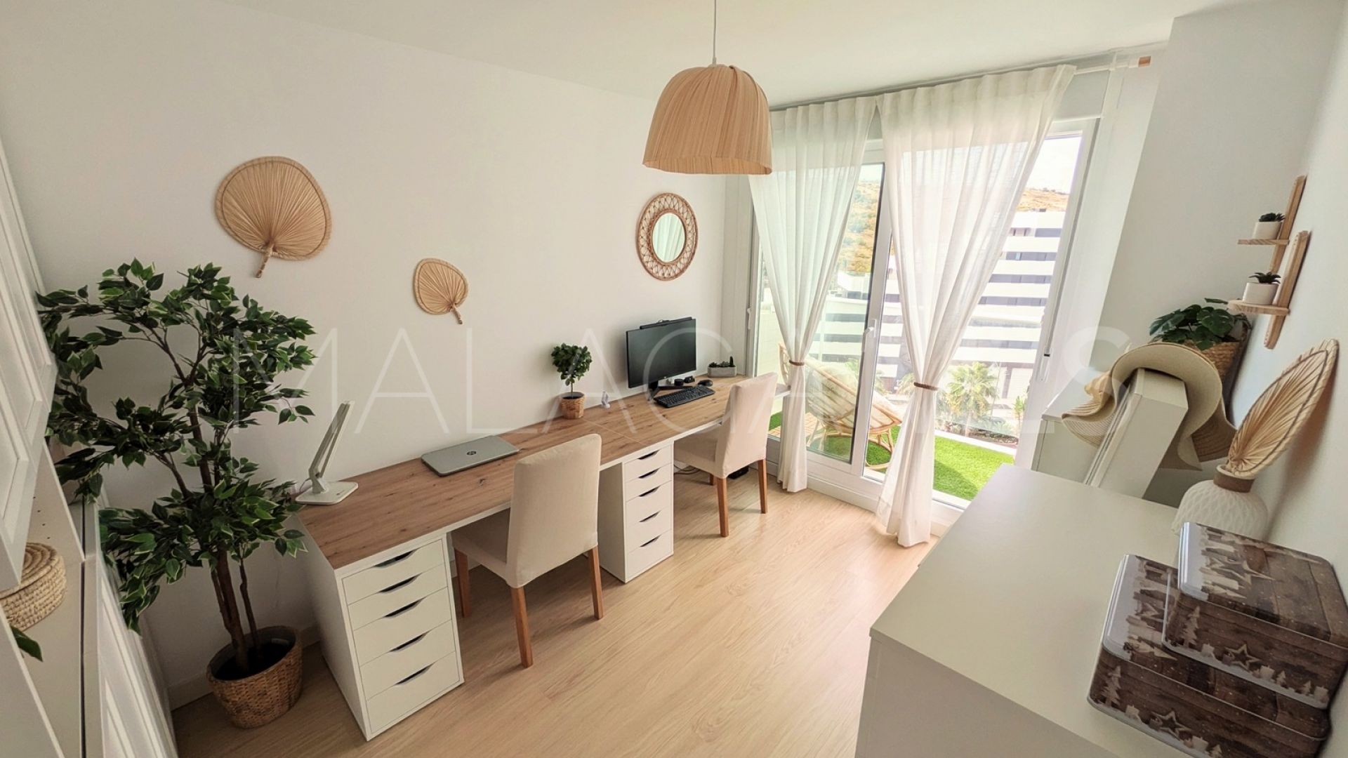 Atico duplex a la venta in Estepona Centro with 3 bedrooms