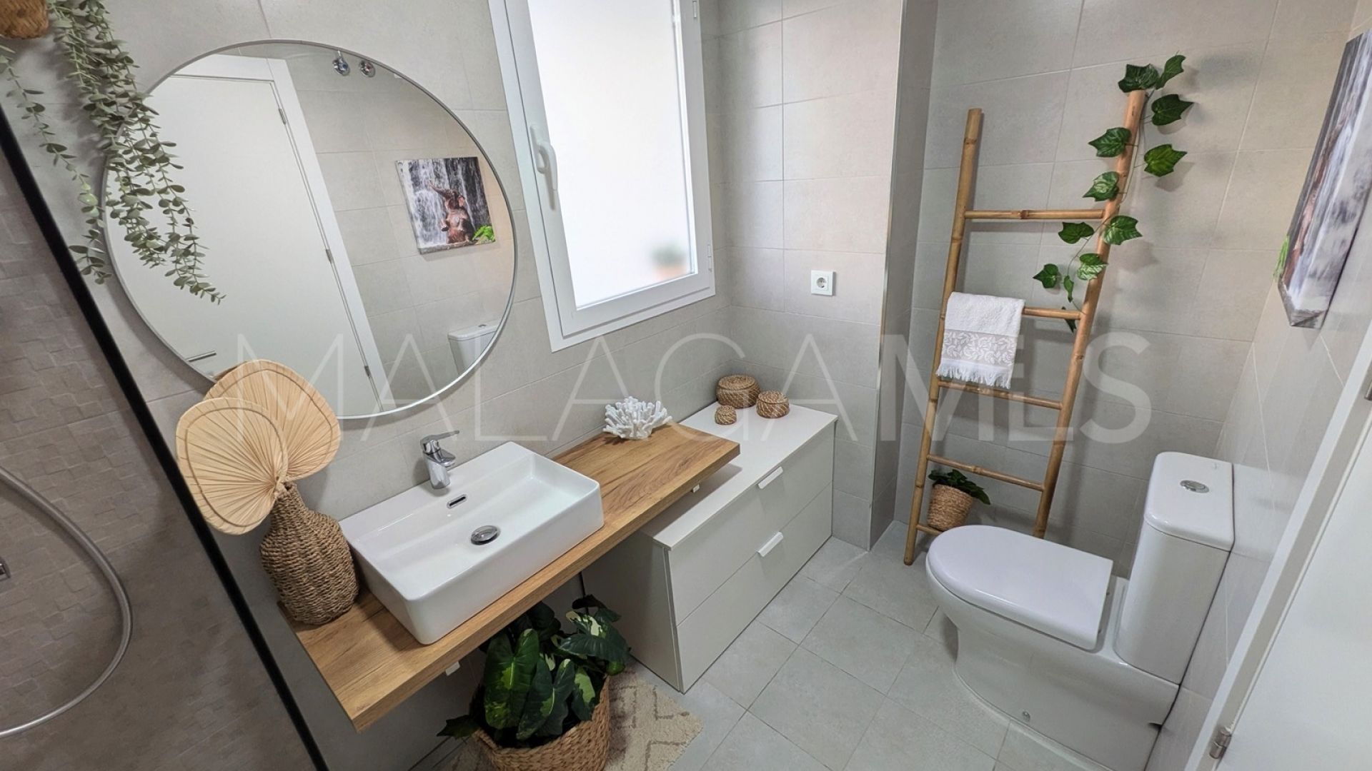 Atico duplex a la venta in Estepona Centro with 3 bedrooms