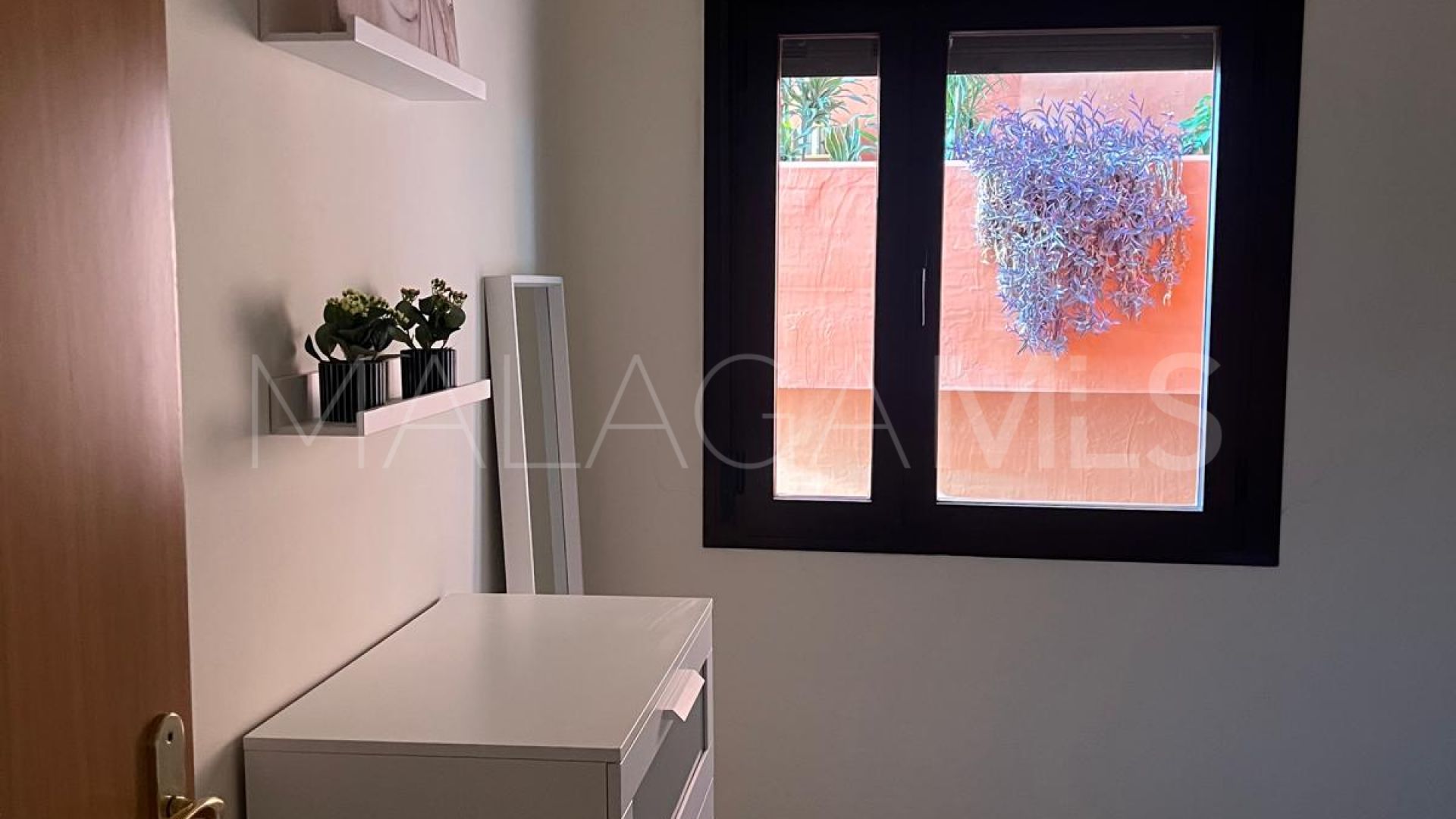 Se vende apartamento in Estepona Puerto