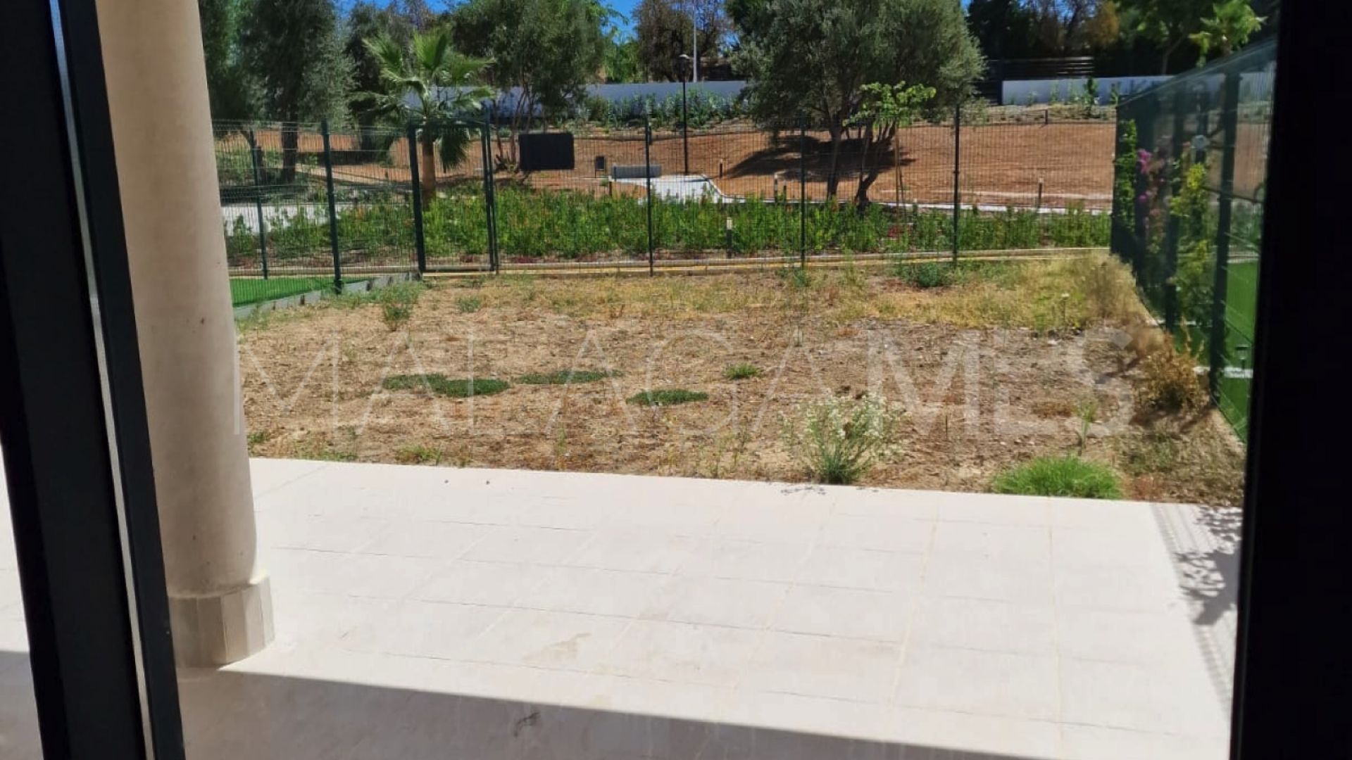Buy duplex planta baja in Las Joyas with 2 bedrooms