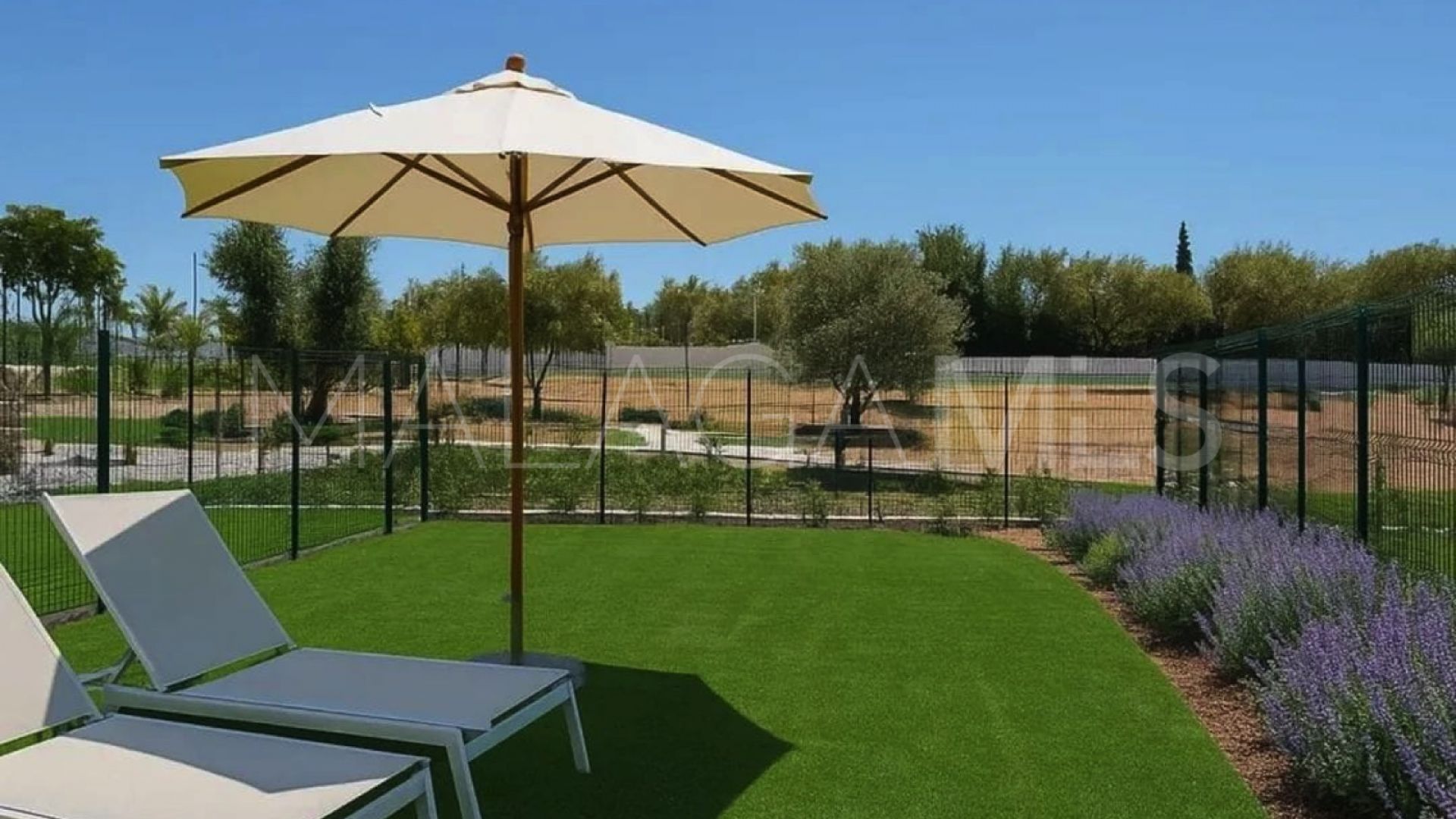 Buy duplex planta baja in Las Joyas with 2 bedrooms