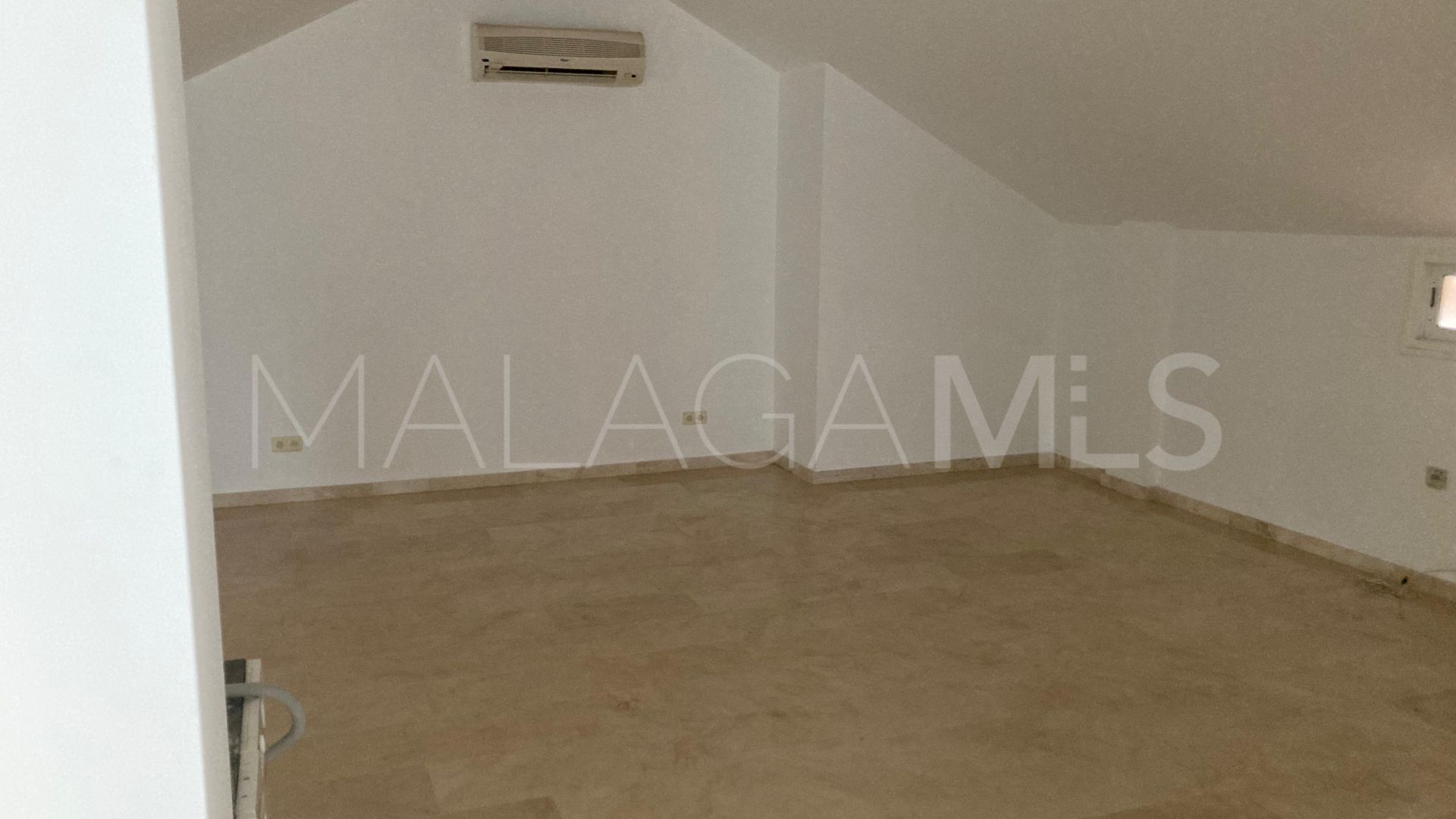 Duplex penthouse for sale in Cancelada