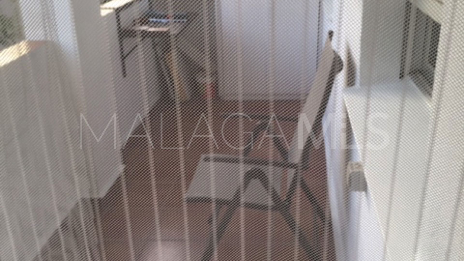 For sale Estepona Puerto apartment with 3 bedrooms