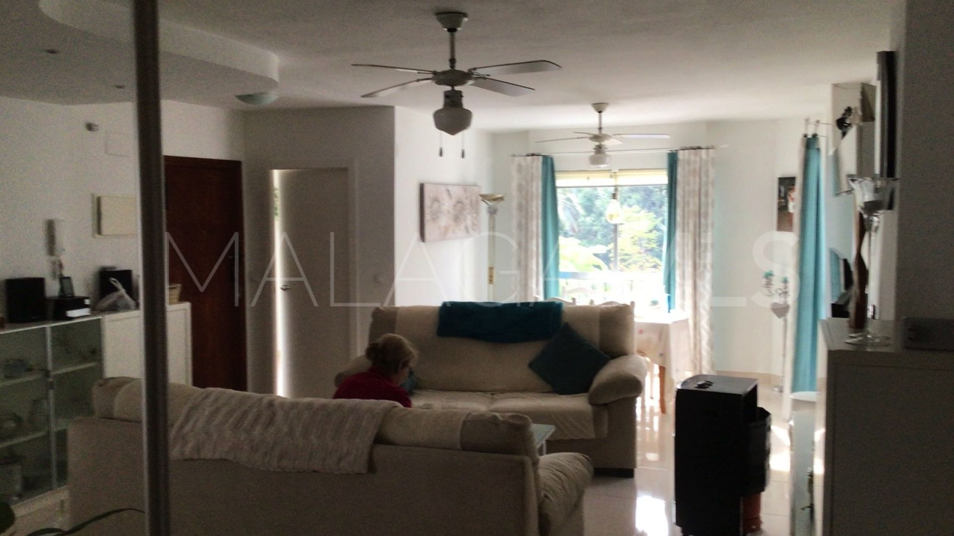 For sale Estepona Puerto apartment with 3 bedrooms