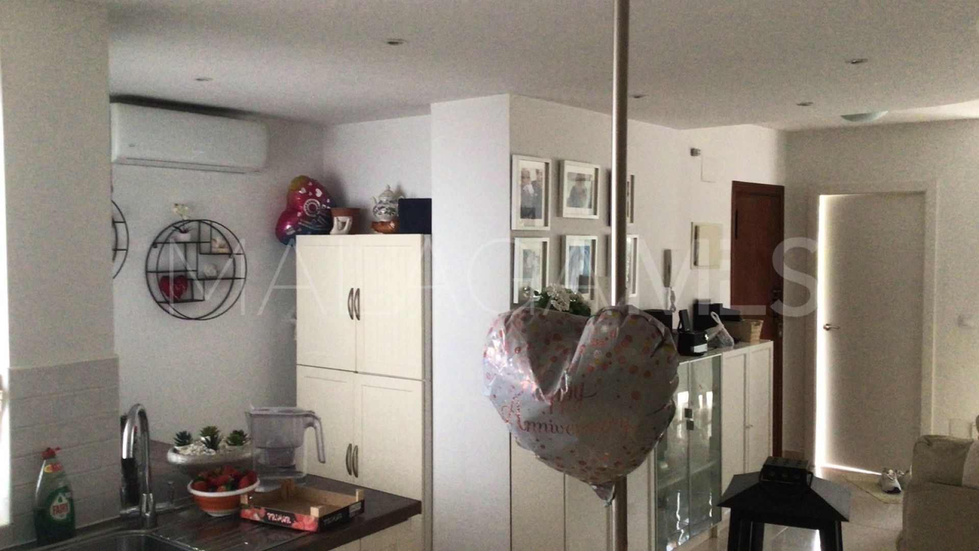 For sale Estepona Puerto apartment with 3 bedrooms