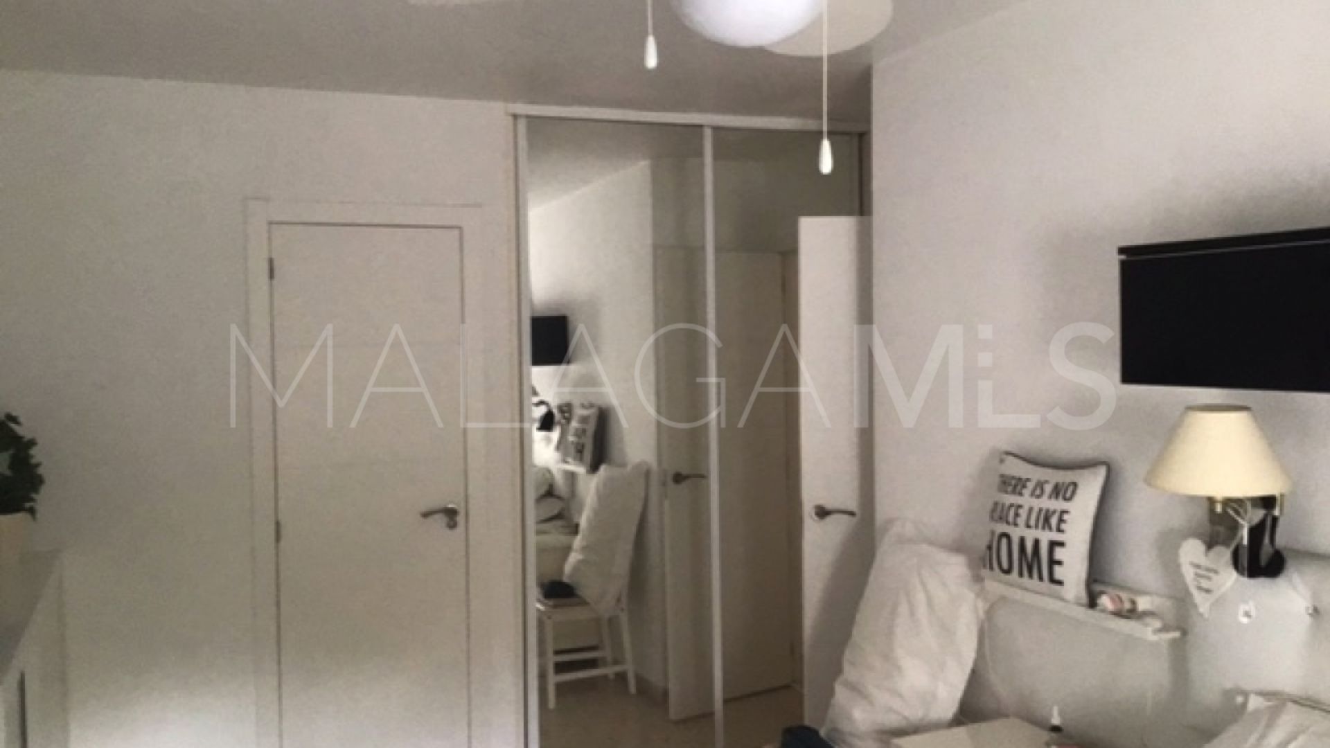 For sale Estepona Puerto apartment with 3 bedrooms