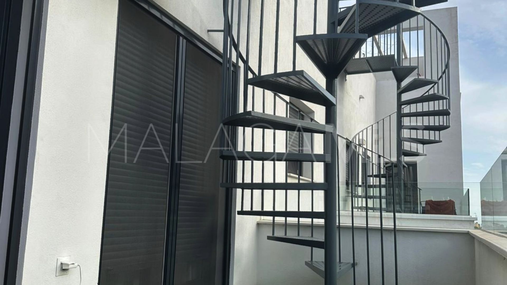 Duplex penthouse for sale in Avda de Andalucia - Sierra de Estepona